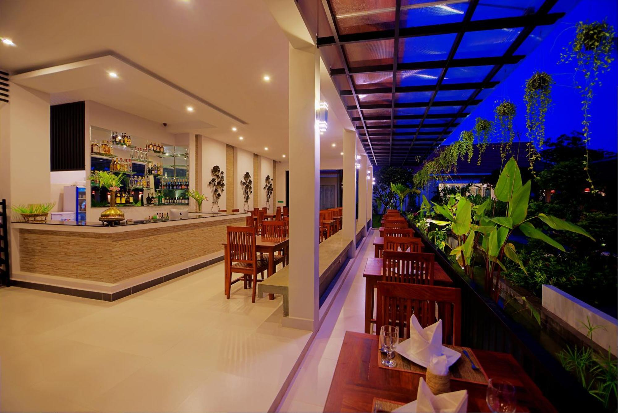 New Riverside Hotel Siem Reap Zewnętrze zdjęcie