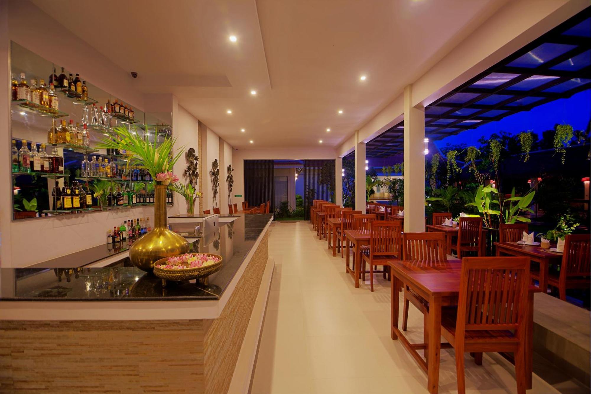 New Riverside Hotel Siem Reap Zewnętrze zdjęcie